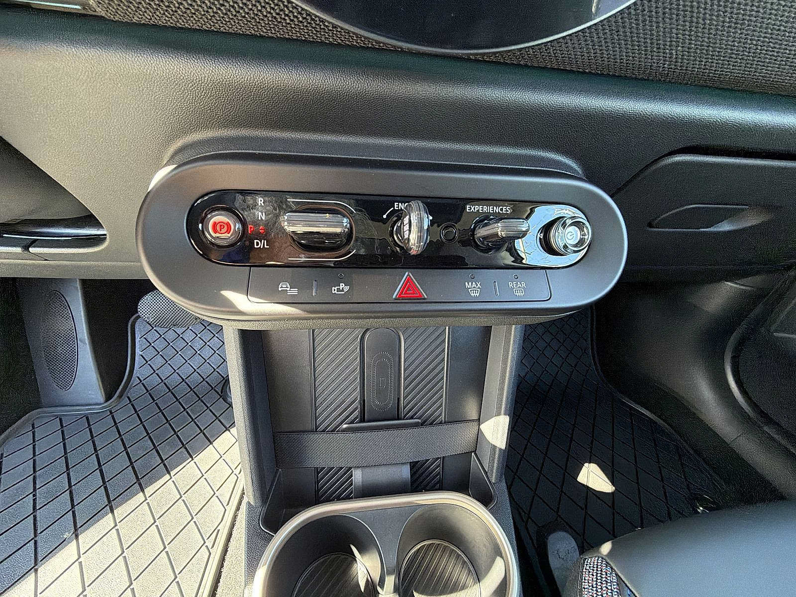 Used 2025 MINI Cooper S FWD image 25
