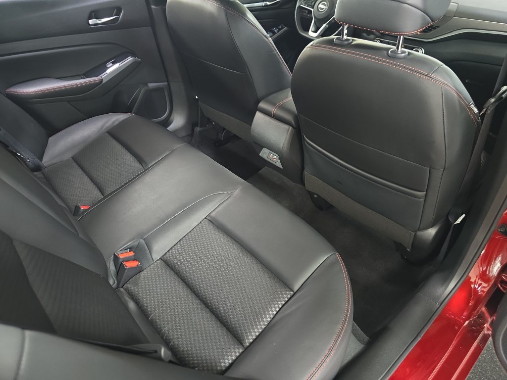 Used 2023 Nissan Altima 2.5 SR FWD image 16