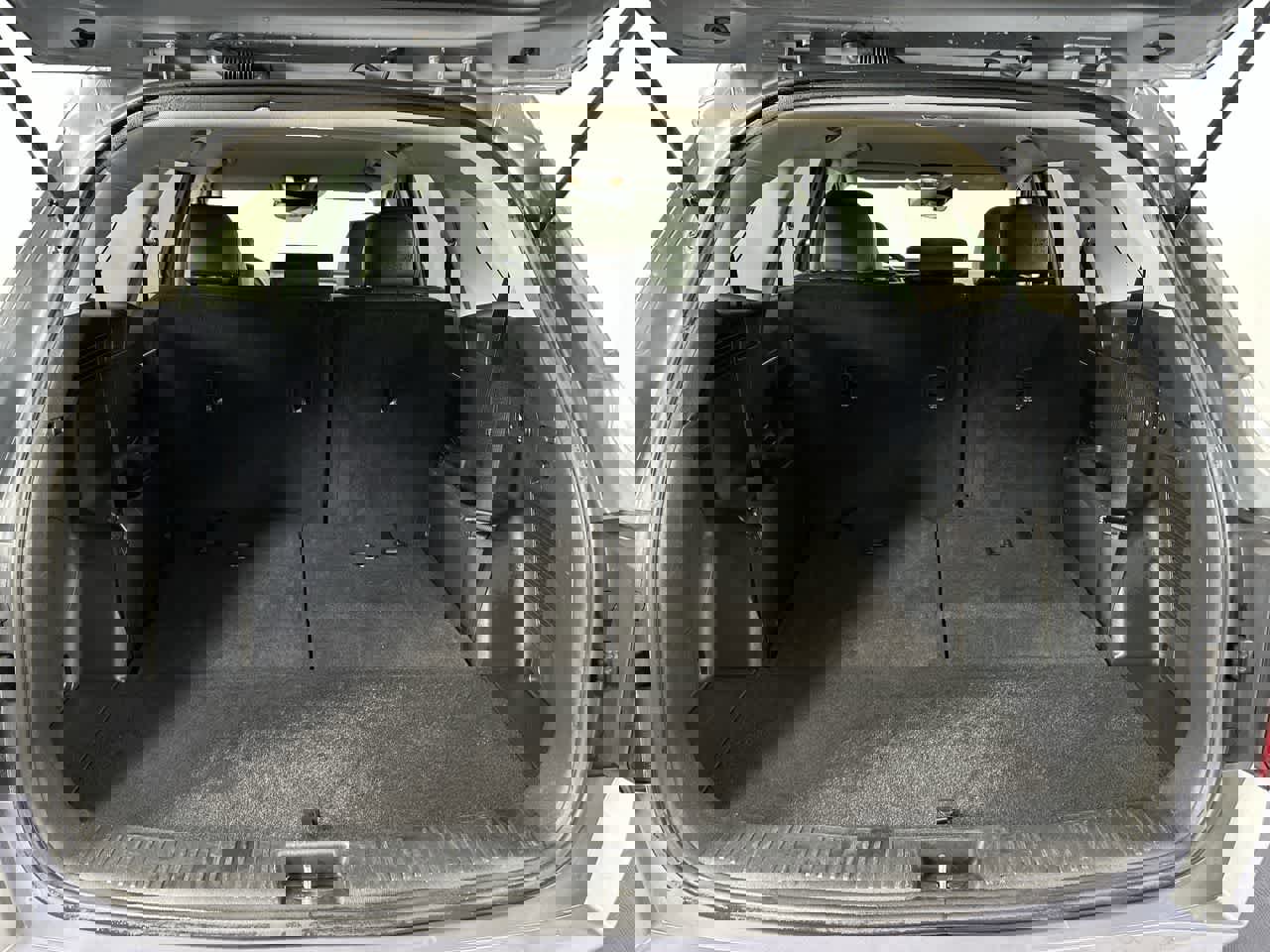 Used 2024 Kia Sorento S image 29