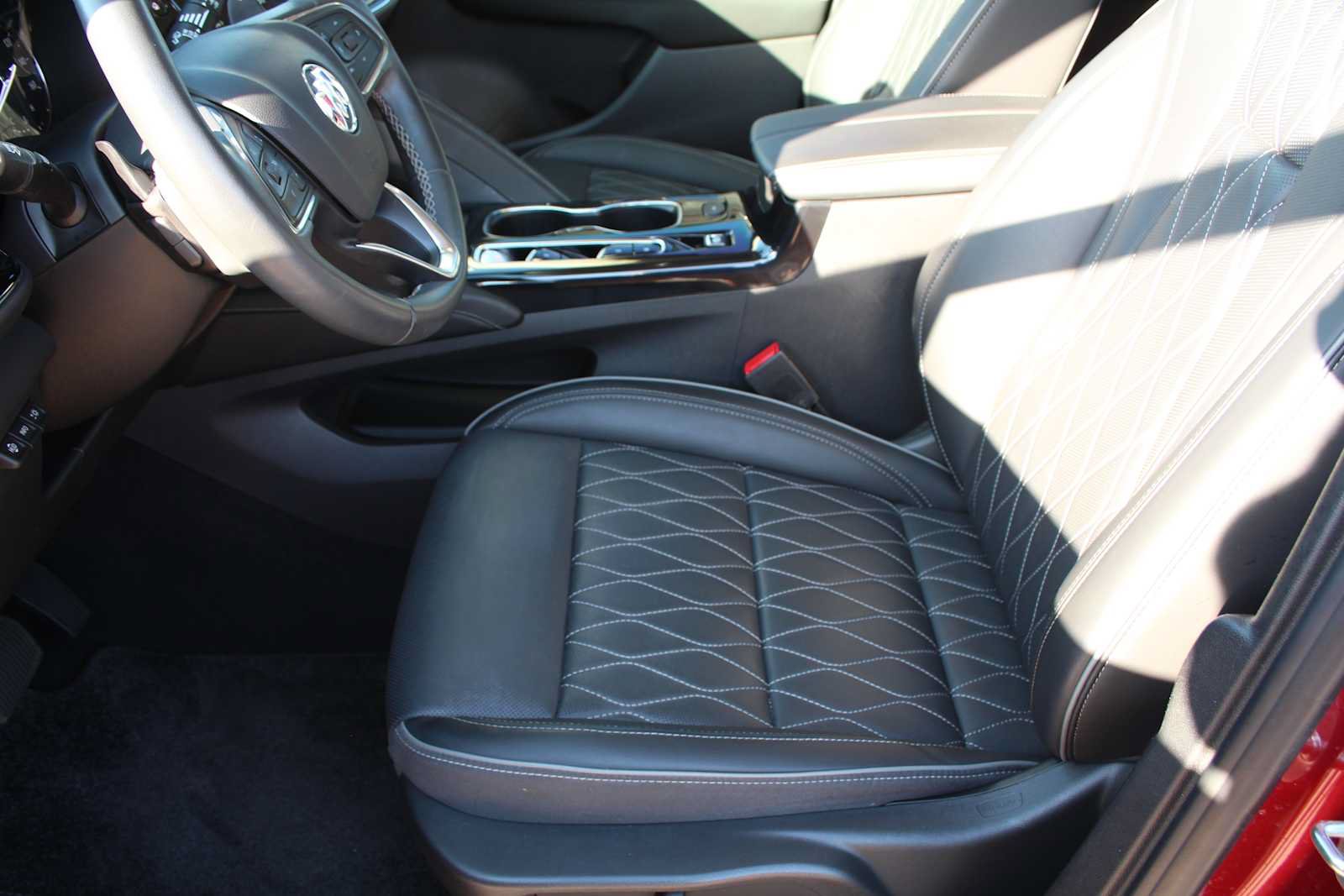 Used 2023 Buick Envision Avenir AWD/4WD image 30