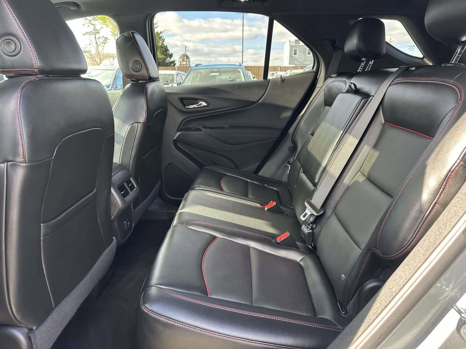 Certified 2023 Chevrolet Equinox RS w/ RS Leather Package AWD/4WD image 23