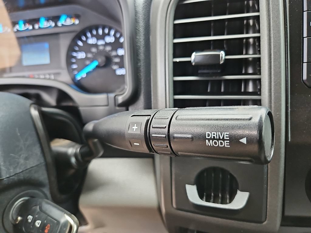 Used 2022 Ford F250 XL w/ Power Equipment Group RWD image 23