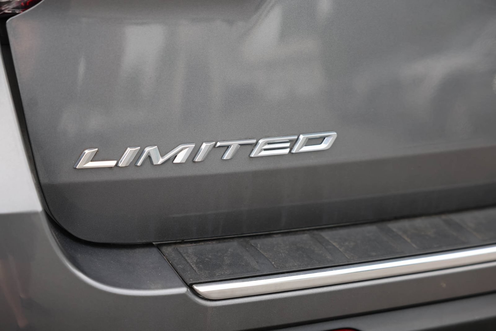 Used 2023 Ford Explorer Limited w/ Limited Technology Package AWD/4WD image 28