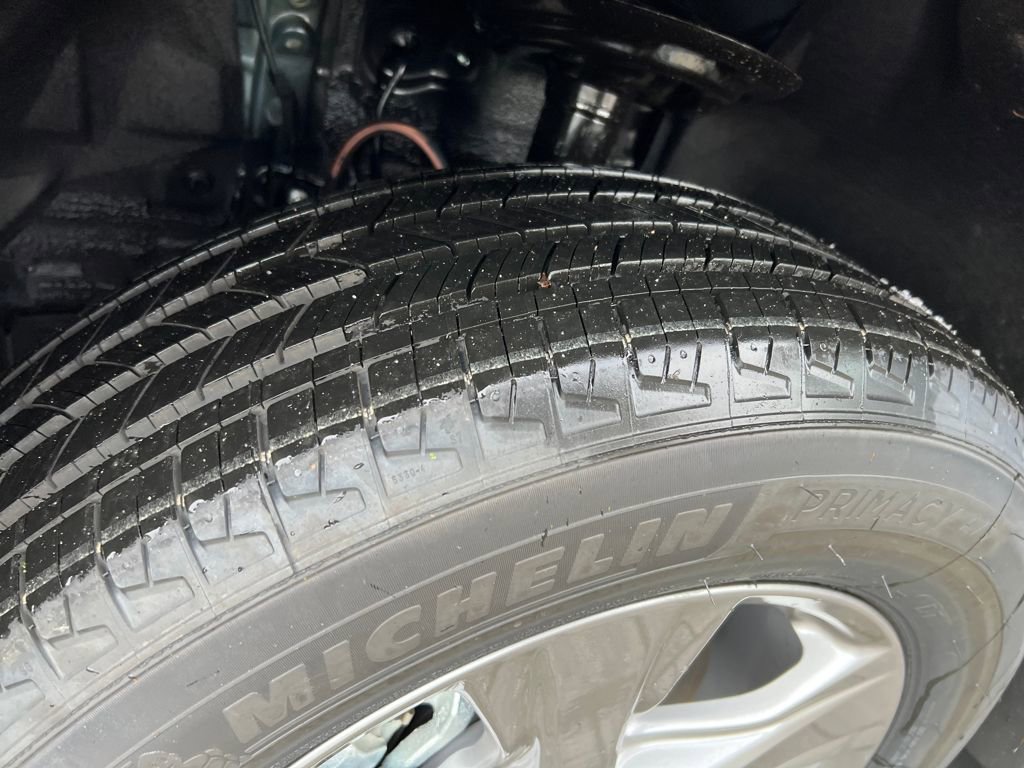 New 2025 Toyota RAV4 XLE image 28