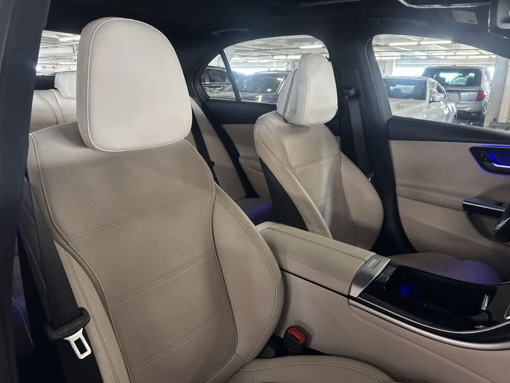Used 2025 Mercedes-Benz C 300 Sedan image 26
