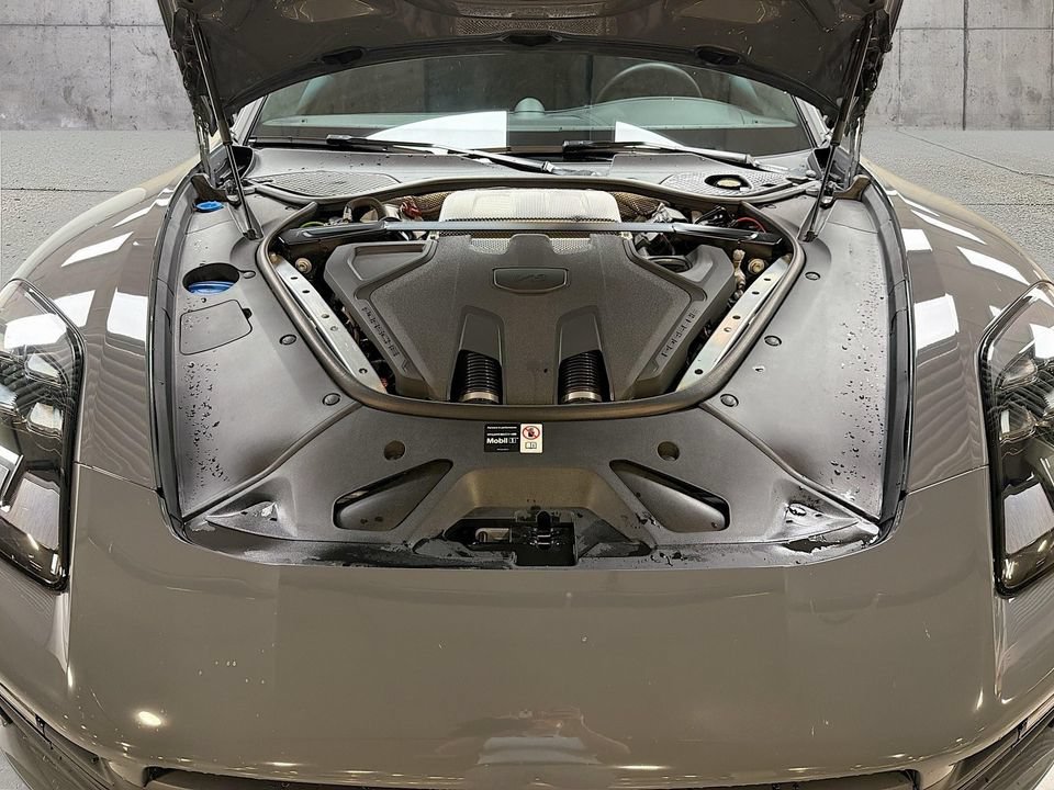 Certified 2026 Porsche Panamera GTS AWD/4WD image 32