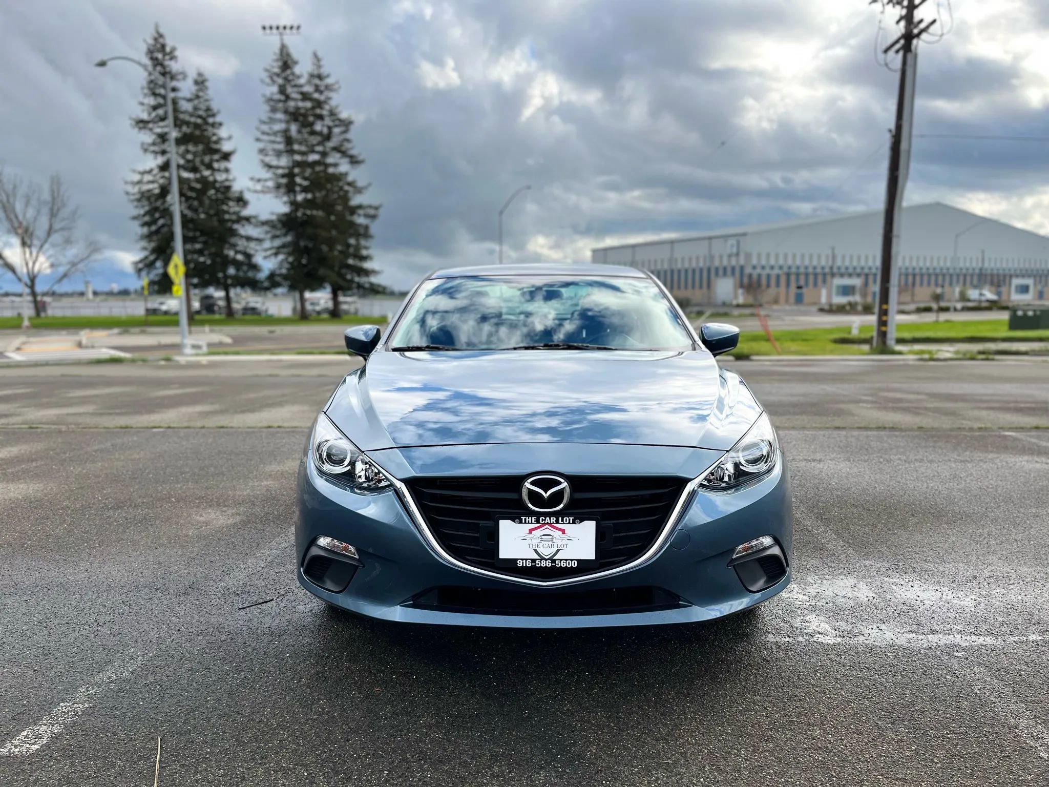 Used 2016 MAZDA MAZDA3 i Sport w/ Preferred Equipment Package image 2