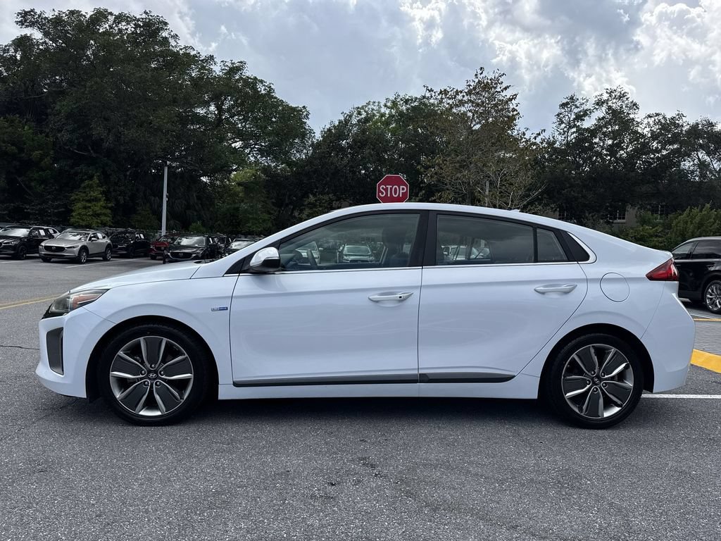 Used 2019 Hyundai Ioniq Limited FWD image 27