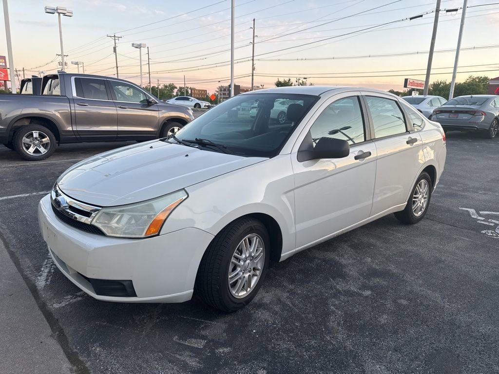 Used 2009 Ford Focus SE FWD image 16