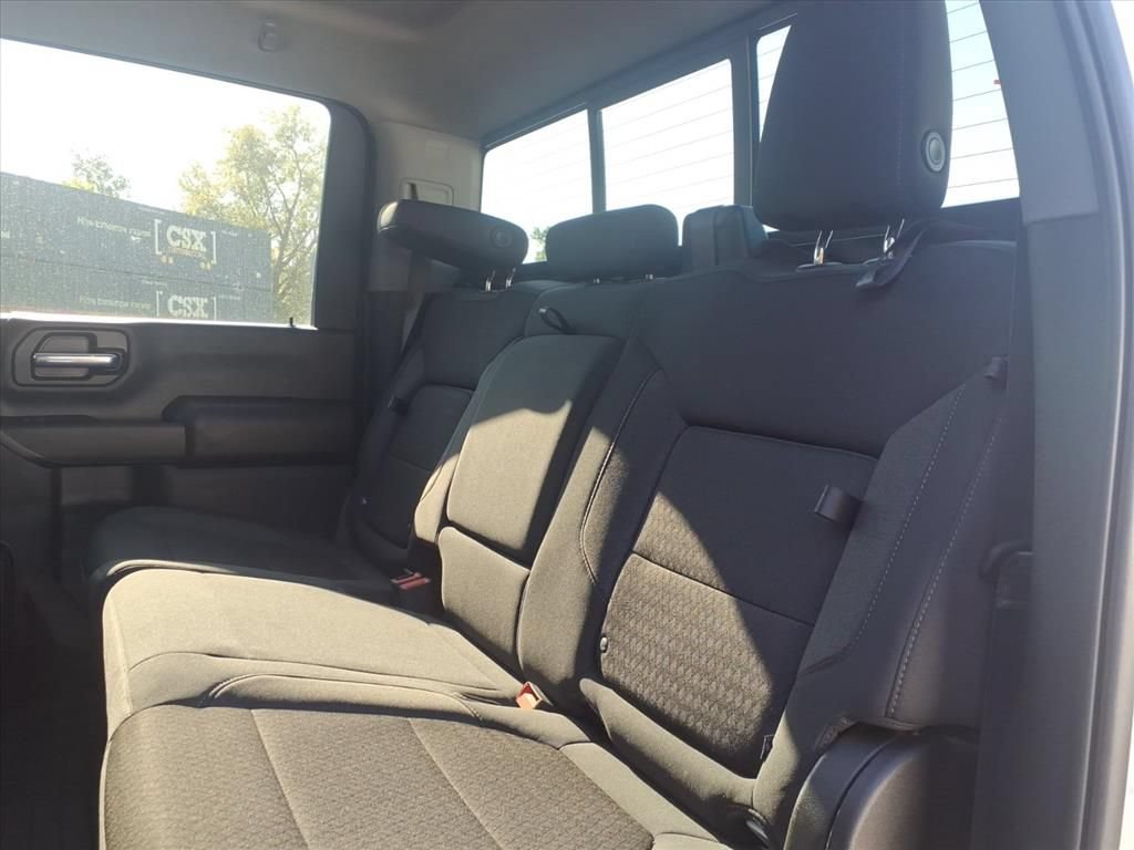 Used 2022 Chevrolet Silverado 3500 LT w/ Convenience Package AWD/4WD image 13