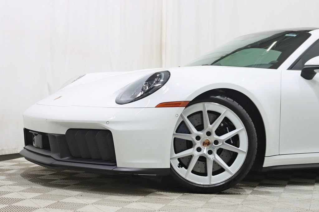 Used 2026 Porsche 911 GTS image 3