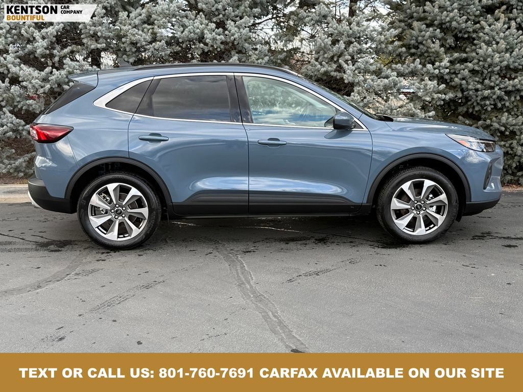 Used 2025 Ford Escape Platinum image 10