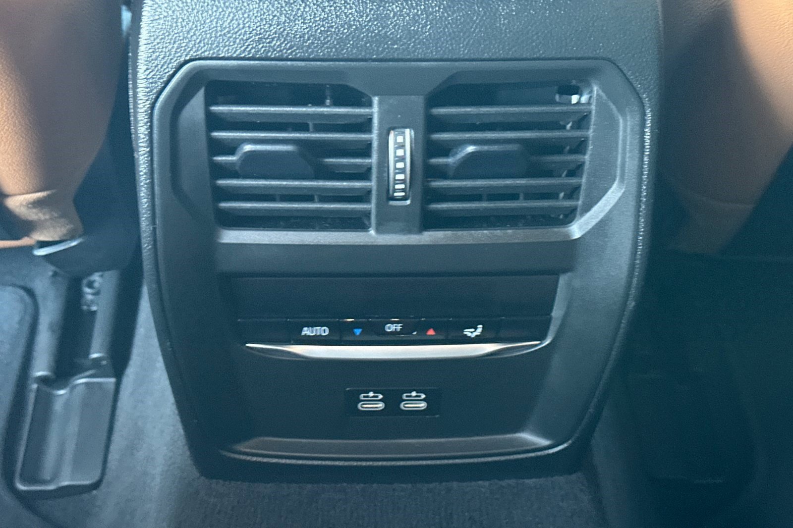 Used 2025 BMW i4 eDrive40 image 16