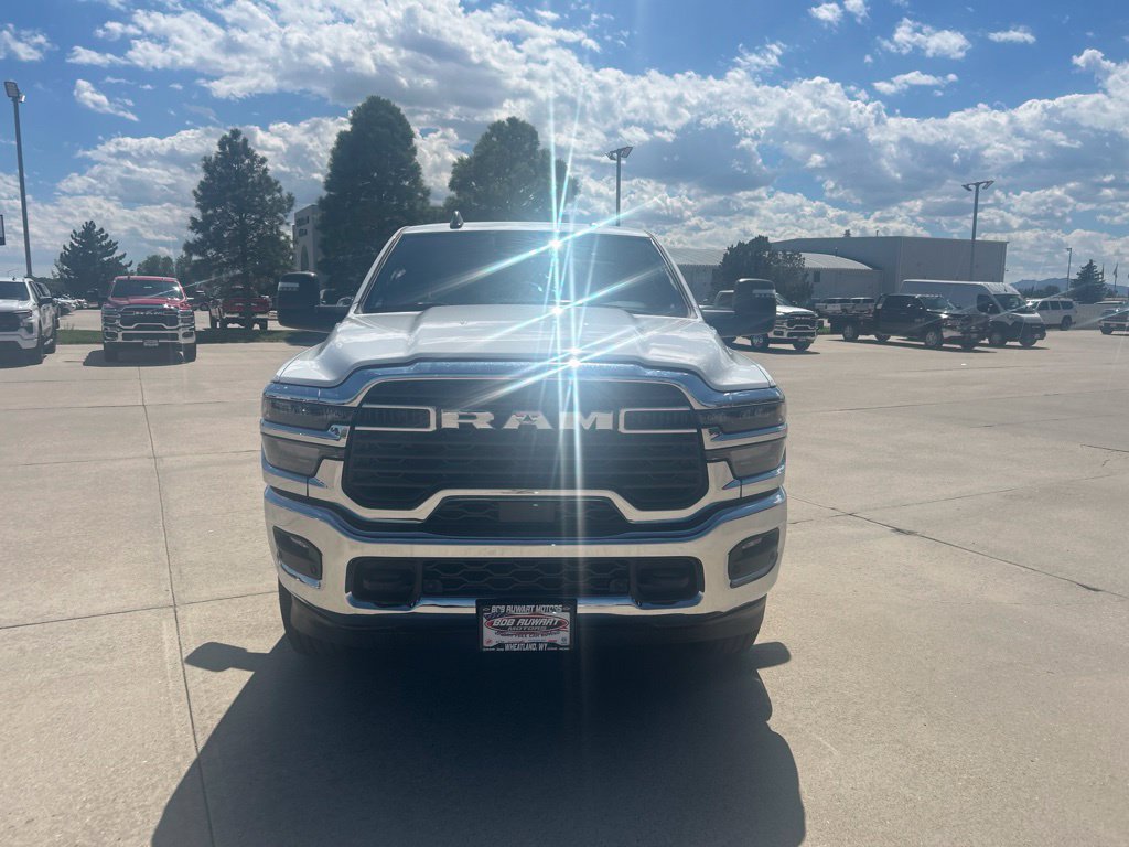 Used 2025 RAM 2500 Big Horn AWD/4WD image 9
