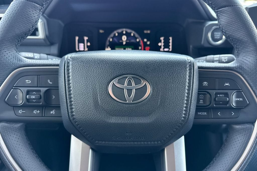 New 2026 Toyota 4Runner SR5 AWD/4WD image 21