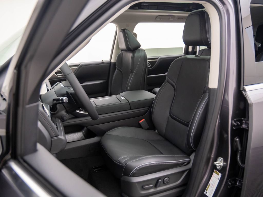 New 2026 INFINITI QX80 Luxe w/ Cargo Package image 15