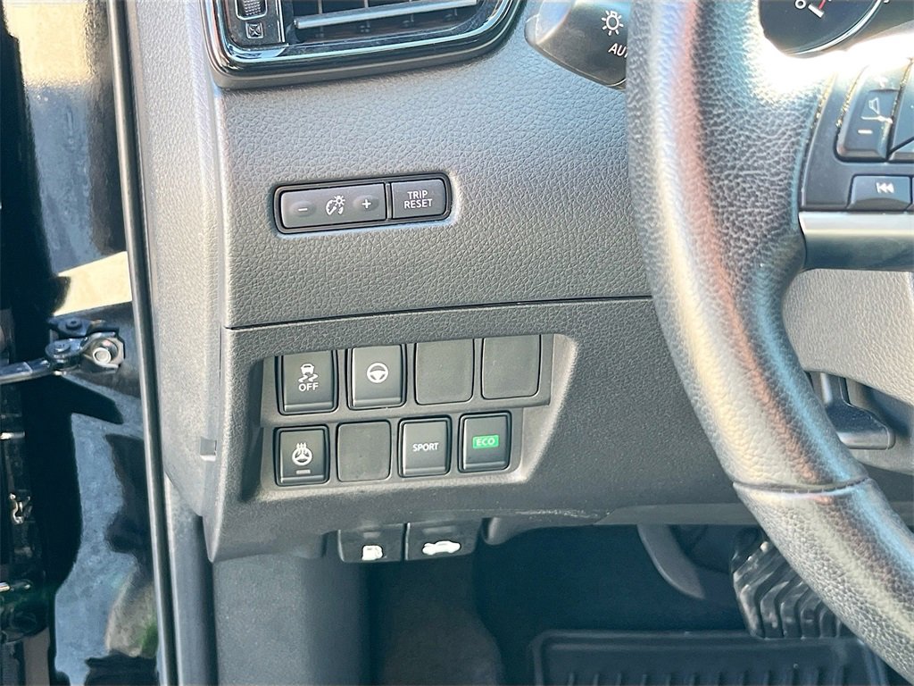 Used 2022 Nissan Rogue Sport SL w/ Premium Package image 10