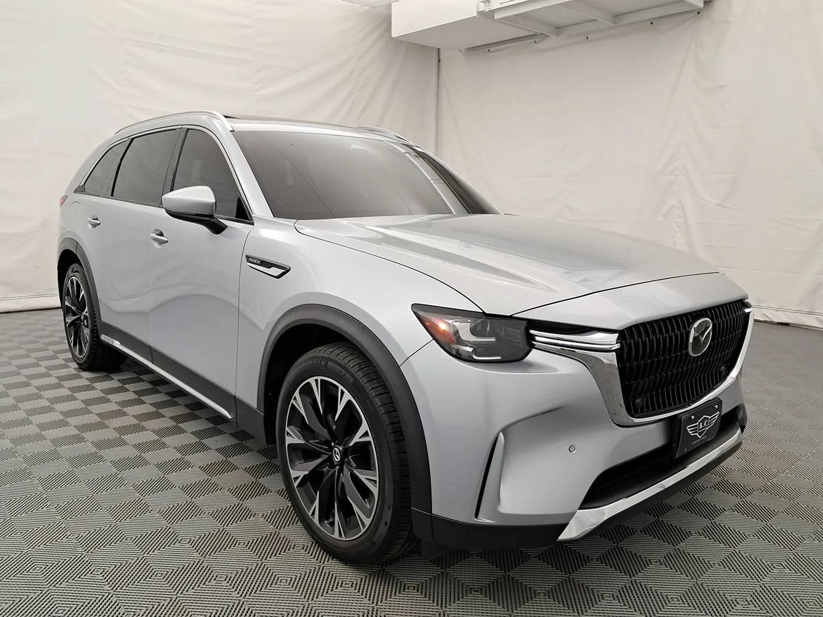 Used 2024 MAZDA CX-90 Plug-In Hybrid w/ Premium Pkg AWD/4WD image 3