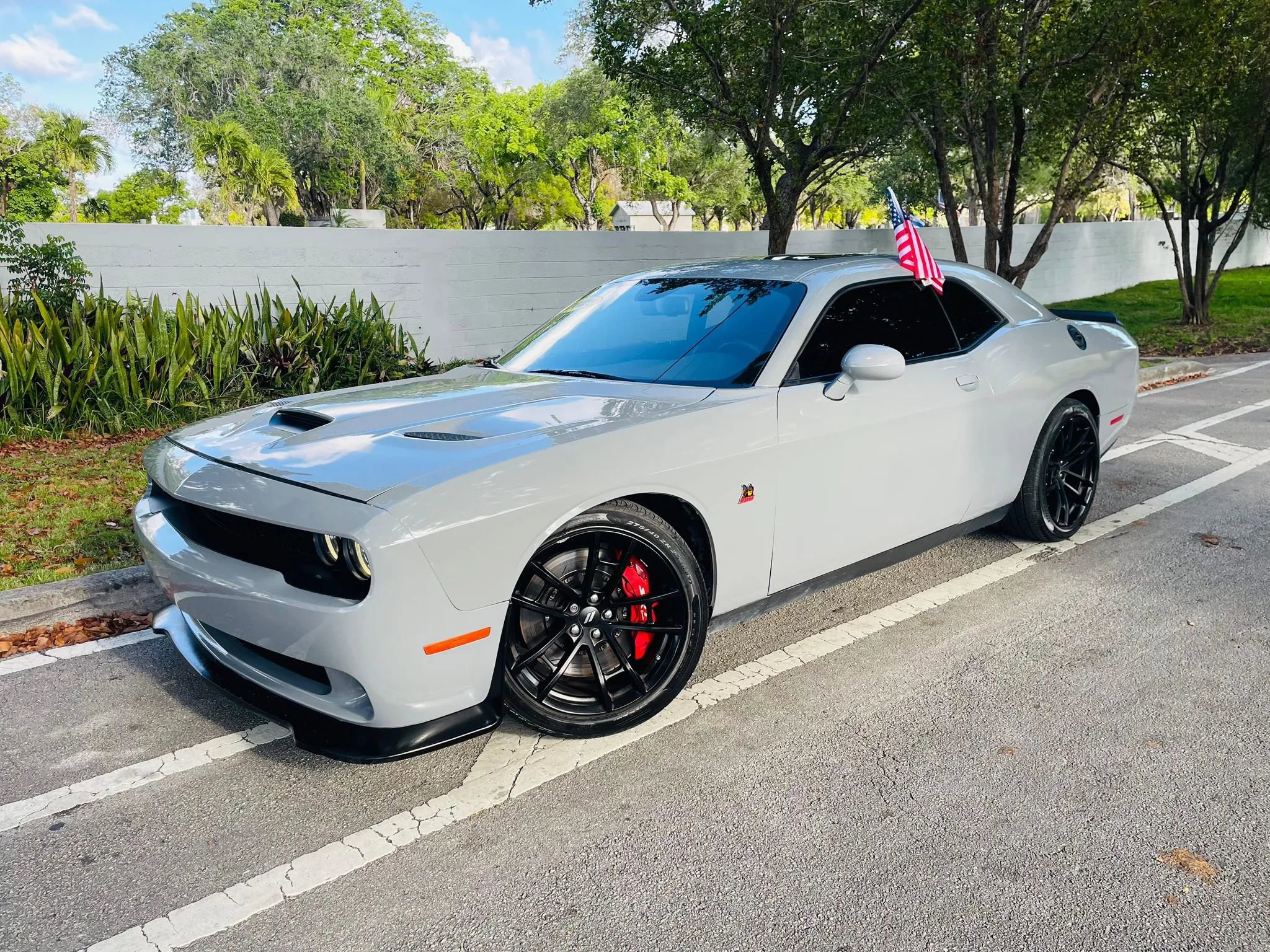 Used 2021 Dodge Challenger R/T Scat Pack w/ Dynamics Package RWD image 1