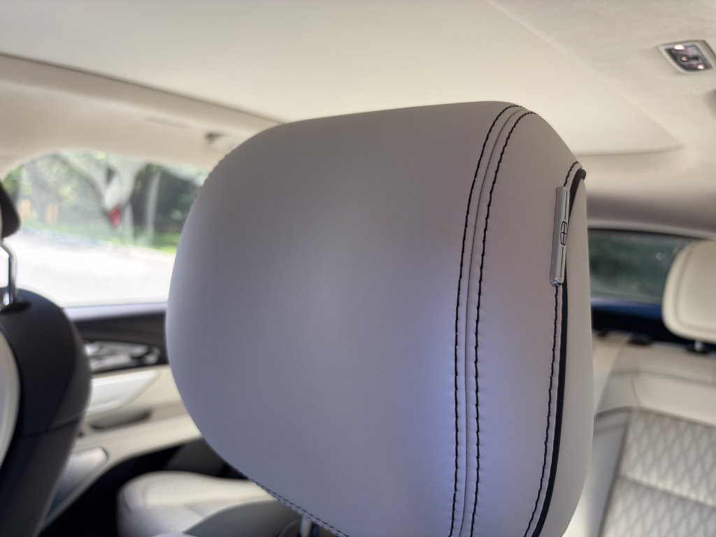 New 2026 Lincoln Nautilus Black Label AWD/4WD image 12