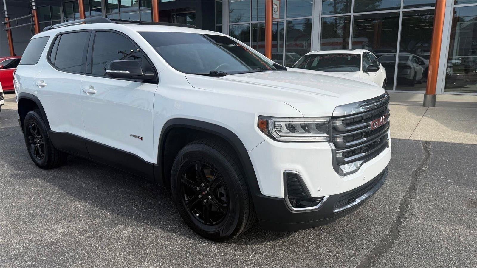 Used 2023 GMC Acadia AT4 w/ Technology Package AWD/4WD image 9