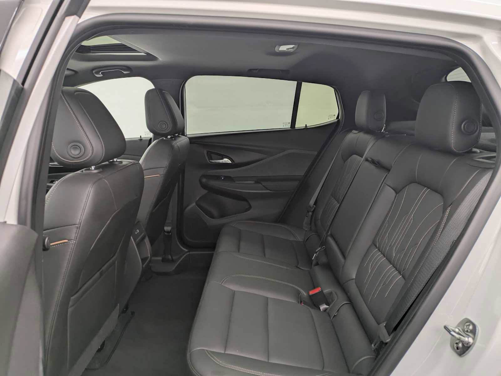 Used 2025 Buick Envista Avenir image 19