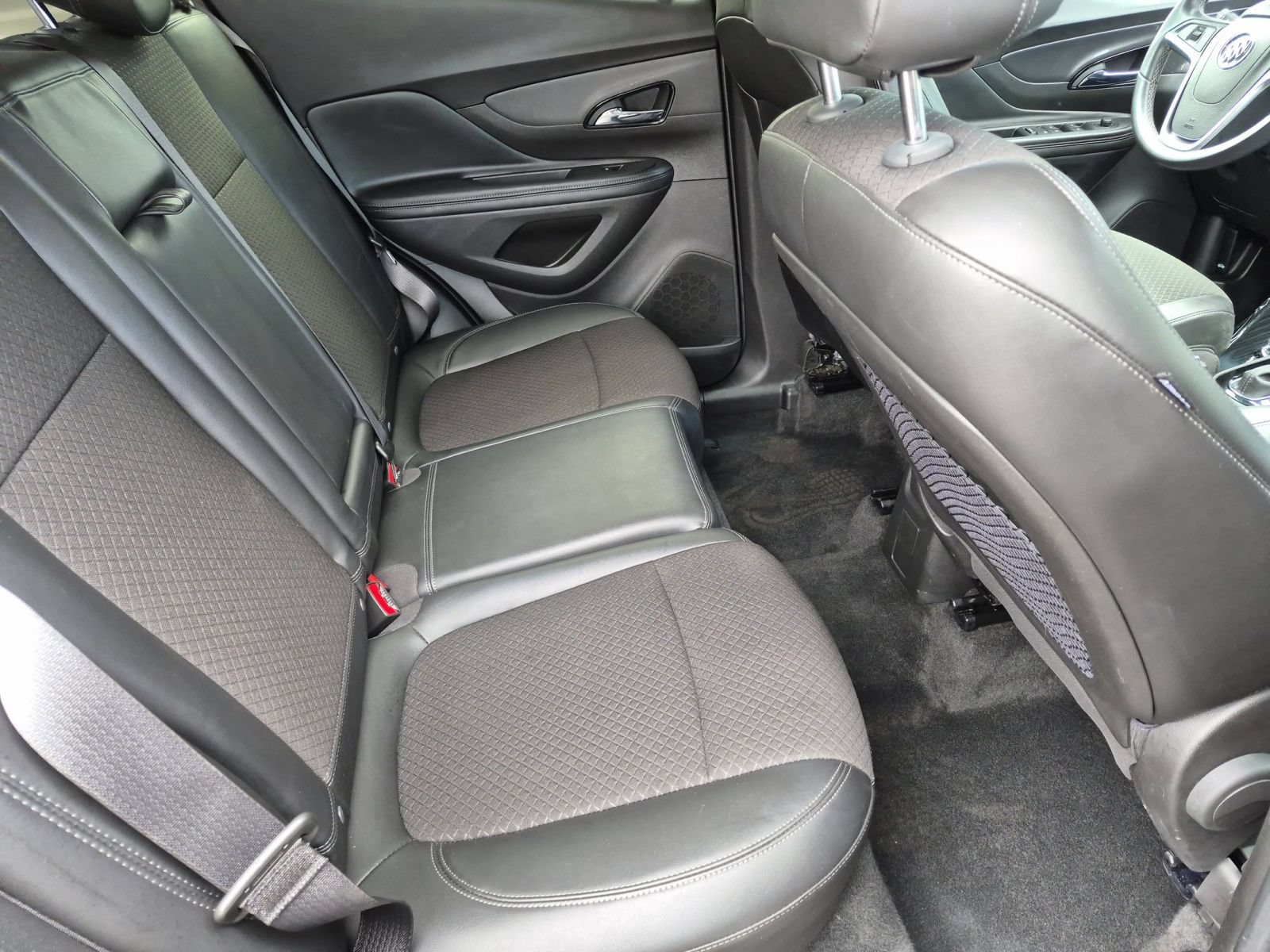 Used 2019 Buick Encore Preferred FWD image 31