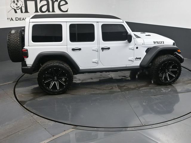 Used 2024 Jeep Wrangler Willys image 39
