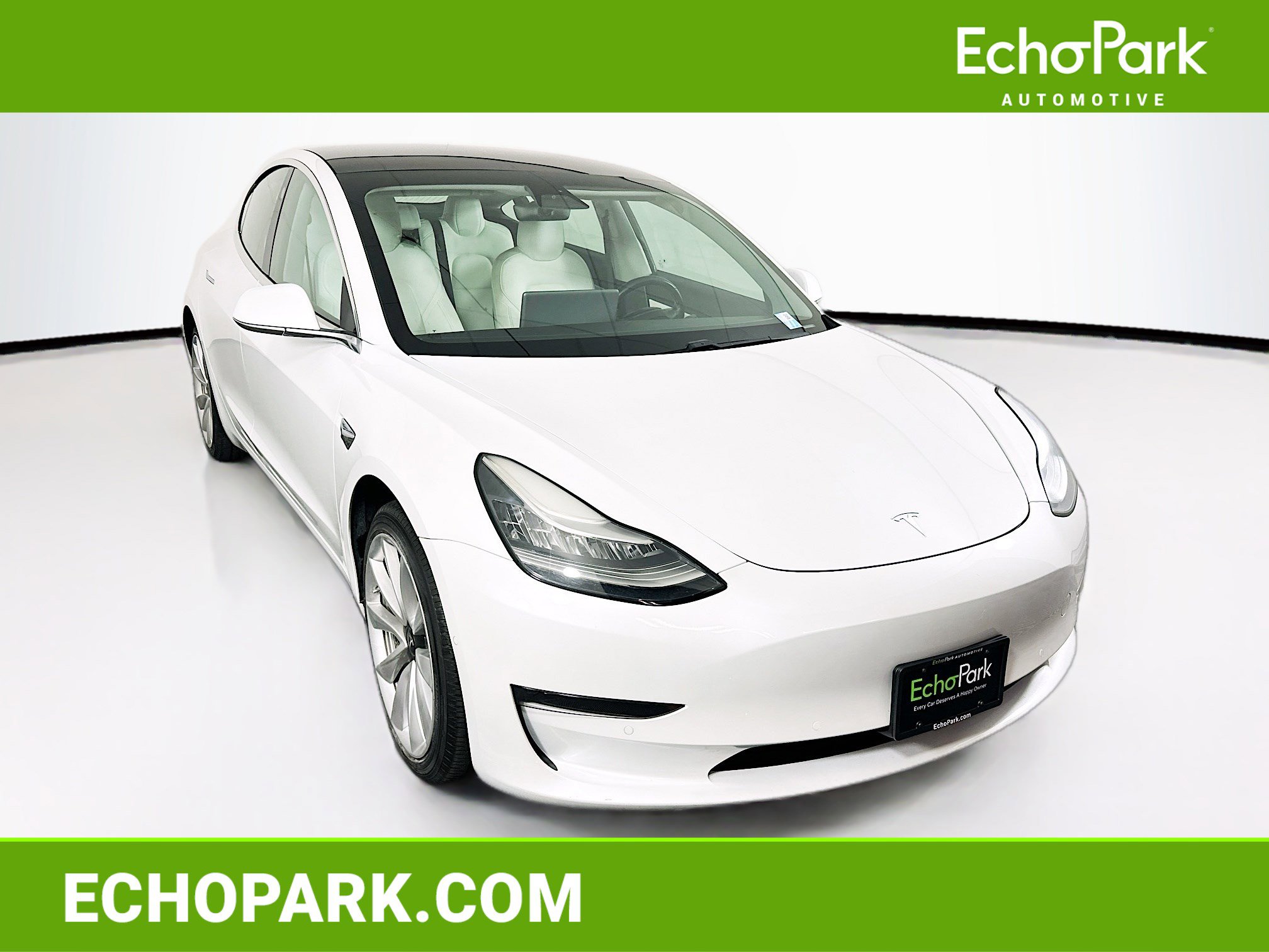 Used 2020 Tesla Model 3 Standard Range Plus image 1