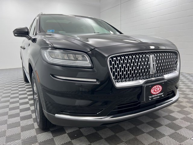 Used 2022 Lincoln Nautilus Reserve image 3