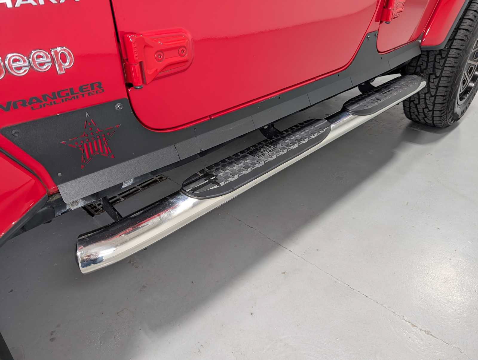 Used 2019 Jeep Wrangler Unlimited Sahara AWD/4WD image 12