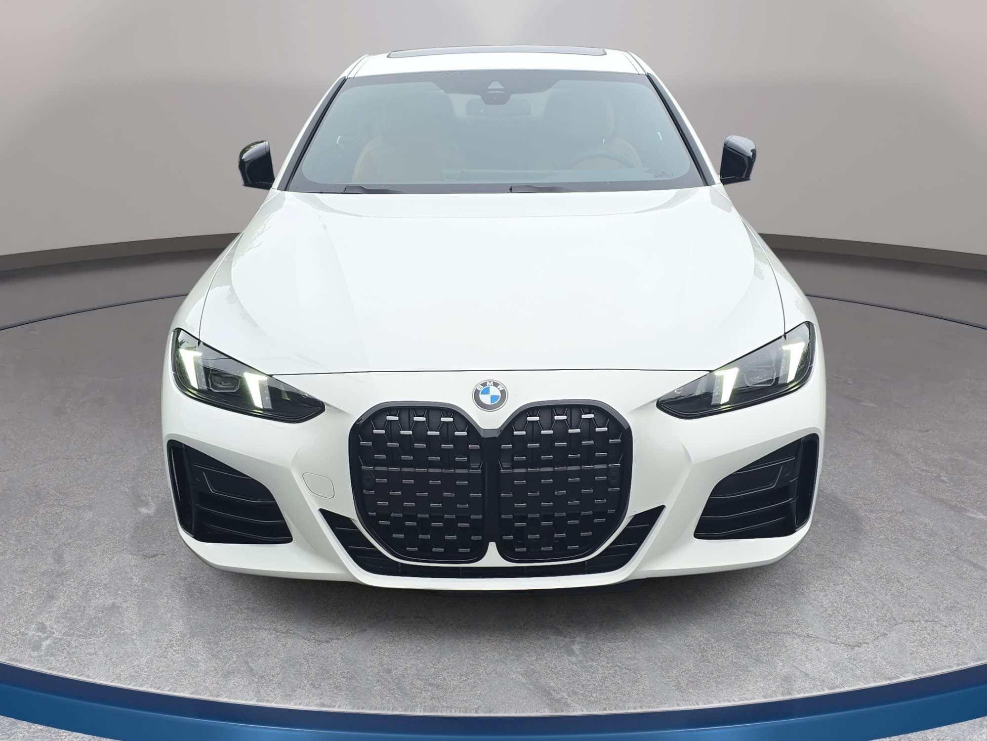 Used 2026 BMW 430i Coupe w/ M Sport Package RWD image 2