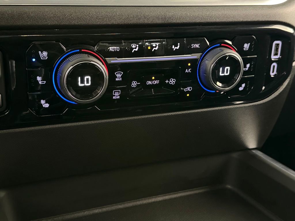 Used 2026 Chevrolet Silverado 3500 LTZ w/ LTZ Plus Package image 18