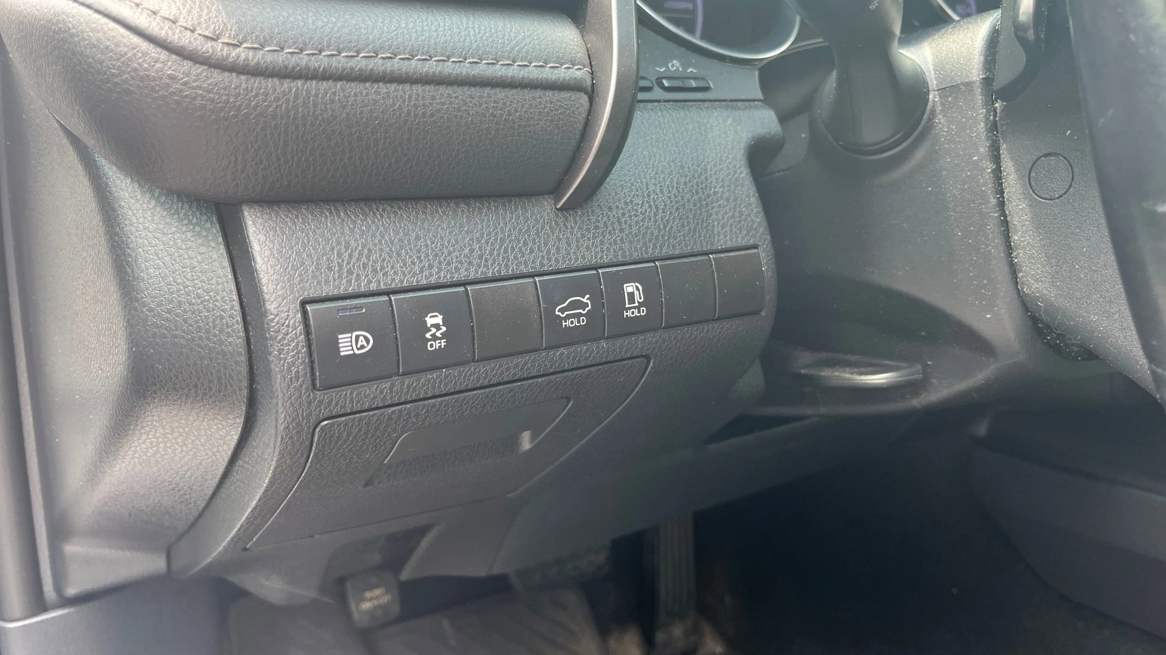 Used 2019 Toyota Camry SE image 17