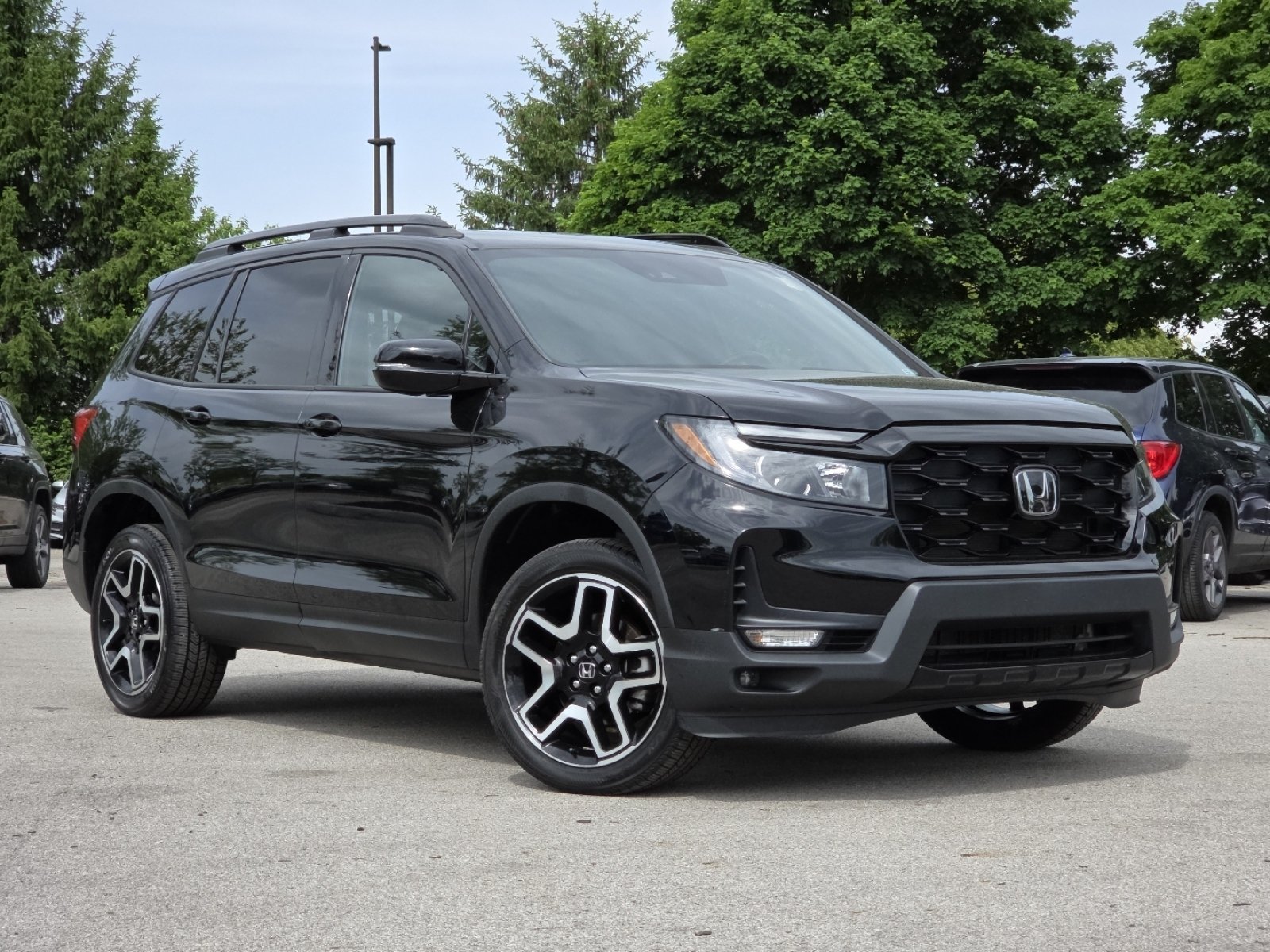 Certified 2023 Honda Passport Elite image 2