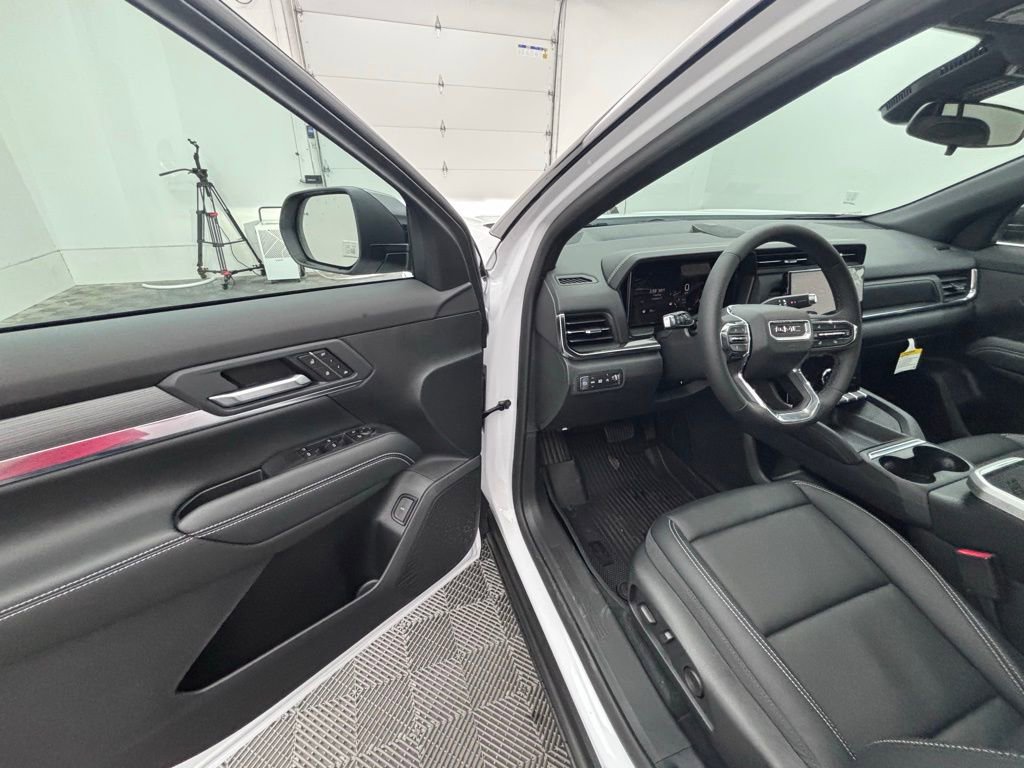 New 2026 GMC Terrain Elevation w/ Elevation Premium Package image 17