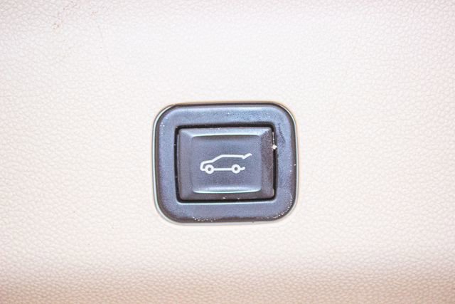 Used 2023 Cadillac Escalade ESV Premium Luxury Platinum w/ LPO, Radiant Package image 17