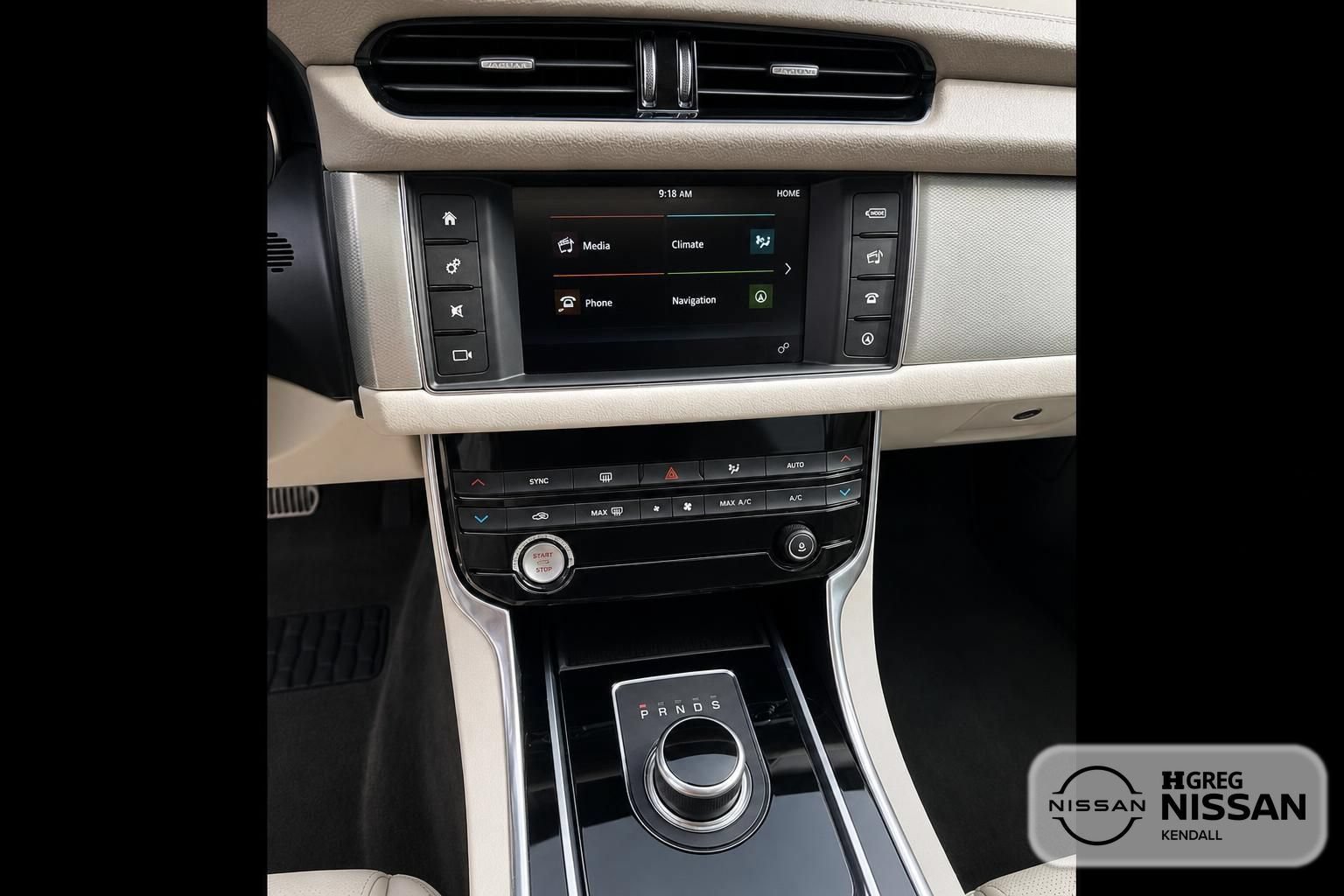 Used 2017 Jaguar XF Premium RWD image 10