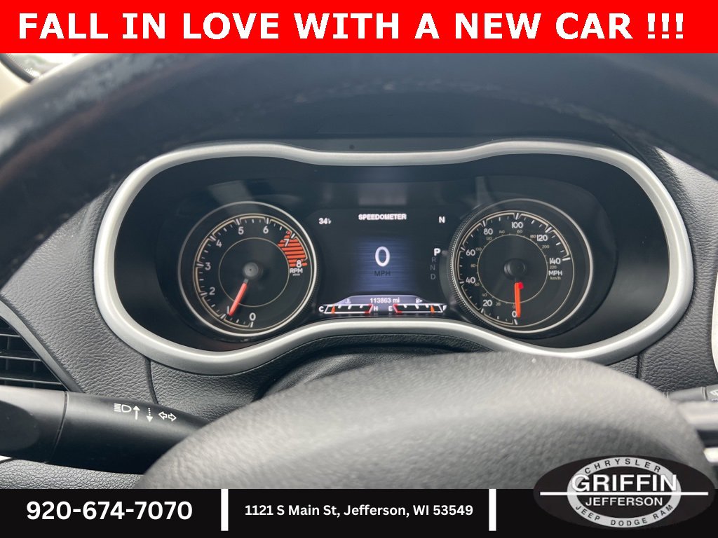 Used 2017 Jeep Cherokee Trailhawk w/ Cold Weather Group image 19