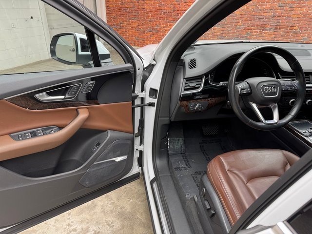 Used 2019 Audi Q7 3.0T Premium Plus w/ Premium Plus Package image 9