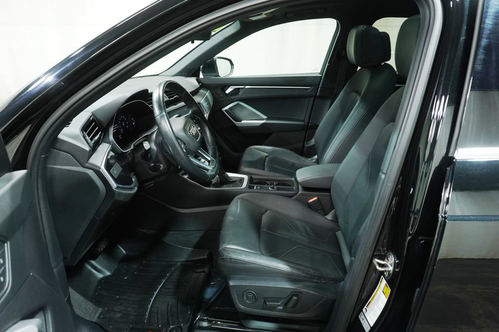 Used 2019 Audi Q3 2.0T Premium AWD/4WD image 11