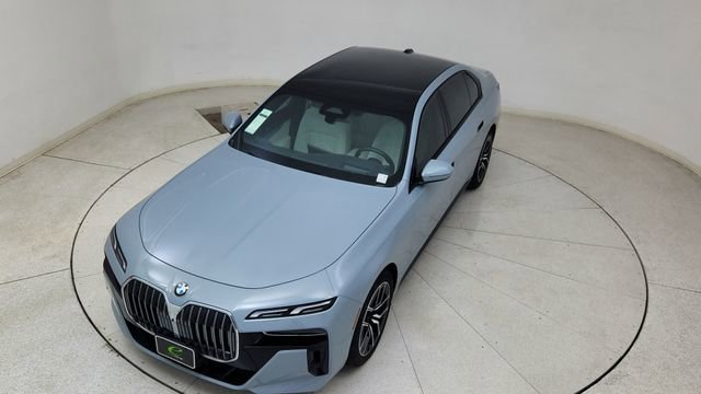 Used 2025 BMW 740i xDrive w/ Premium Package image 77