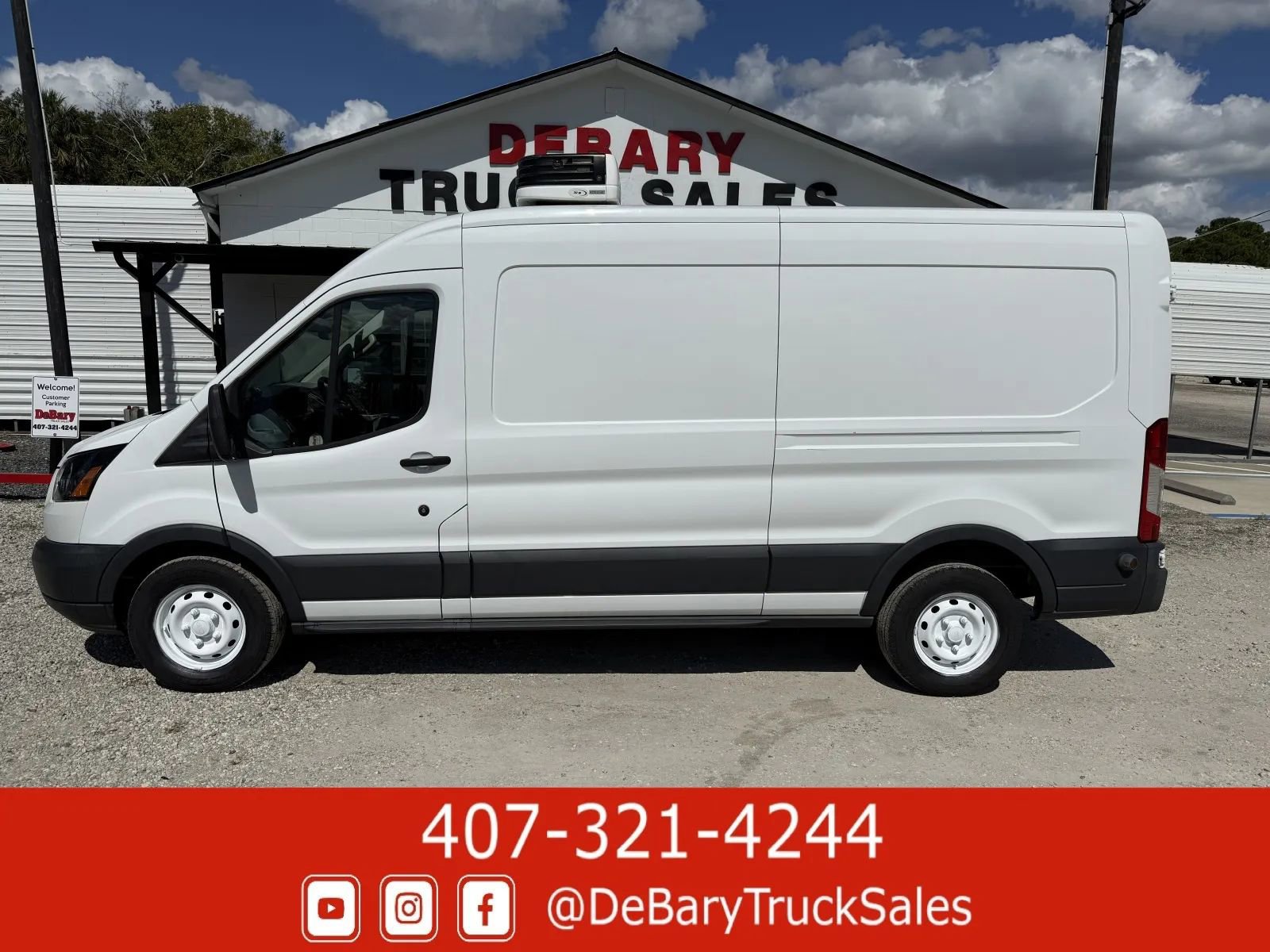 Used 2017 Ford Transit 250 148 Medium Roof image 4