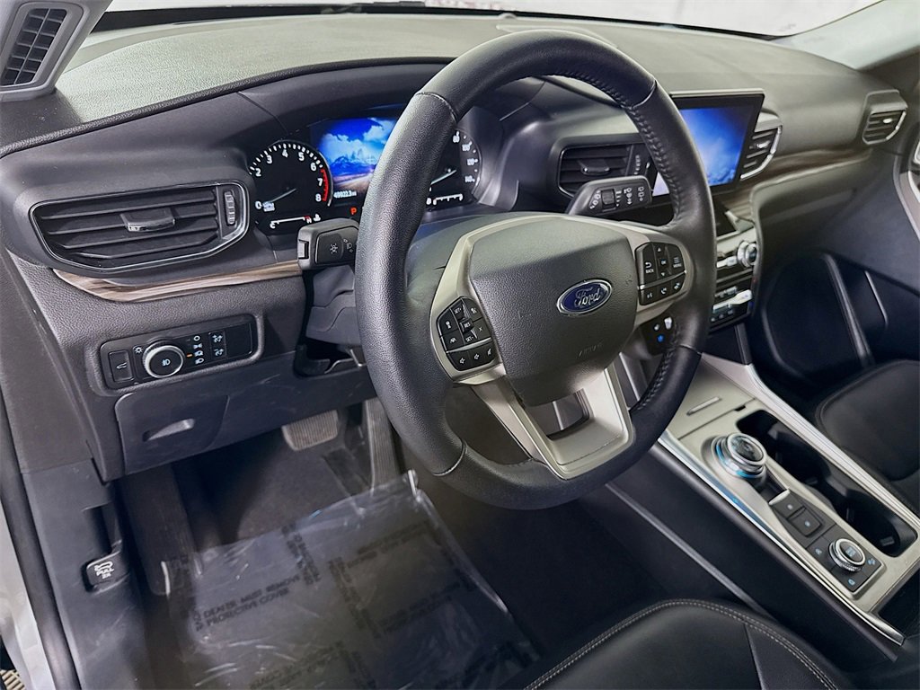 Used 2024 Ford Explorer Limited image 18