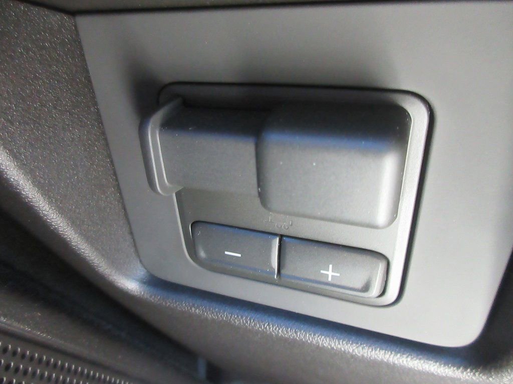 New 2026 GMC Canyon Elevation w/ Convenience Package image 20