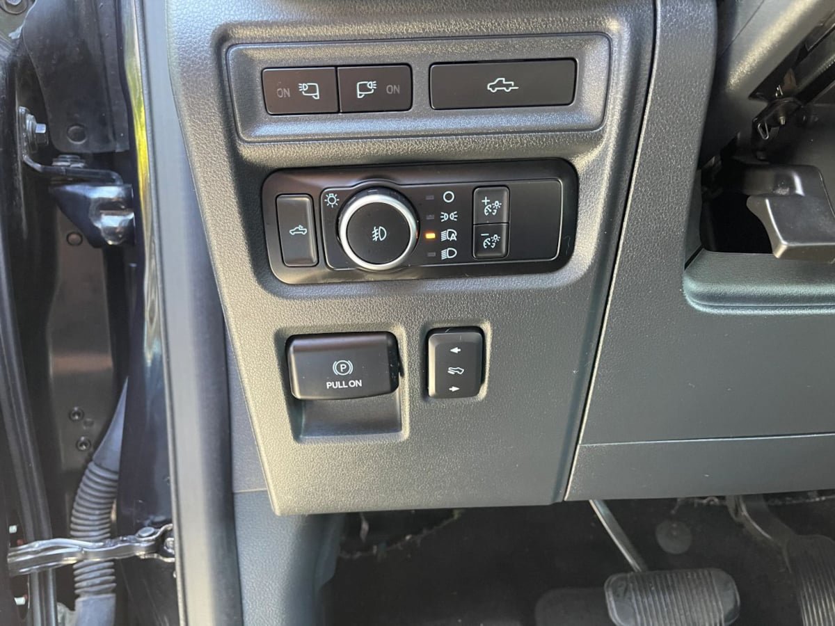 Used 2022 Ford F150 Lariat AWD/4WD image 34