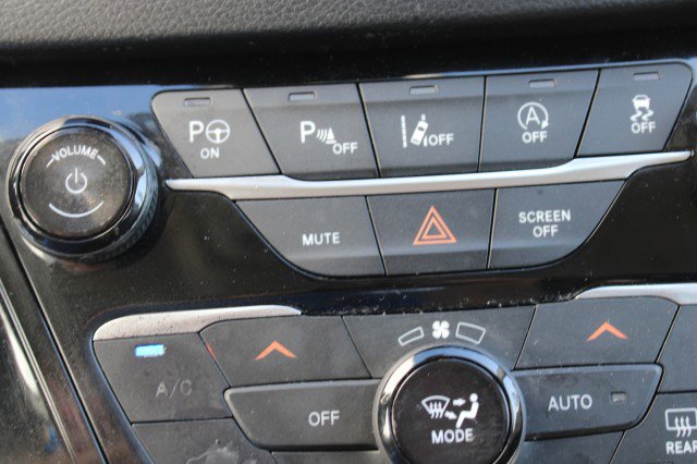 Used 2019 Chrysler Pacifica Touring-L Plus w/ Advanced Safetytec Group image 36