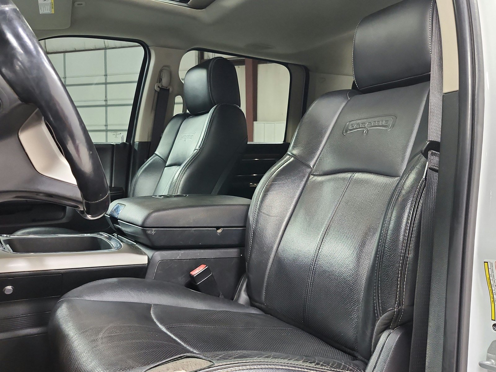 Used 2018 RAM 2500 Laramie w/ Convenience Group AWD/4WD image 13
