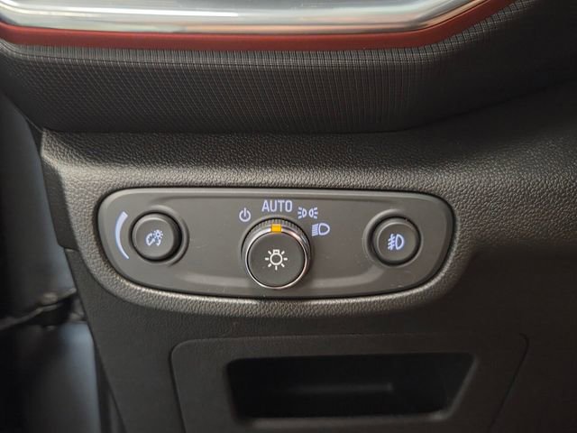 Used 2023 Chevrolet TrailBlazer RS w/ Sun and Liftgate Package image 26