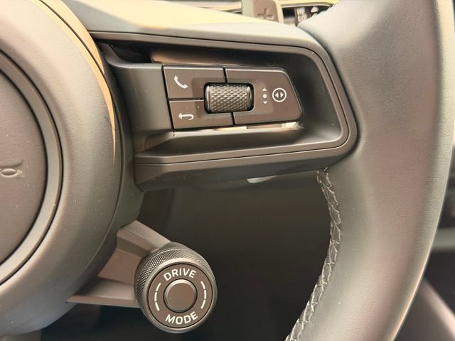 Used 2024 Porsche Cayenne S AWD/4WD image 19